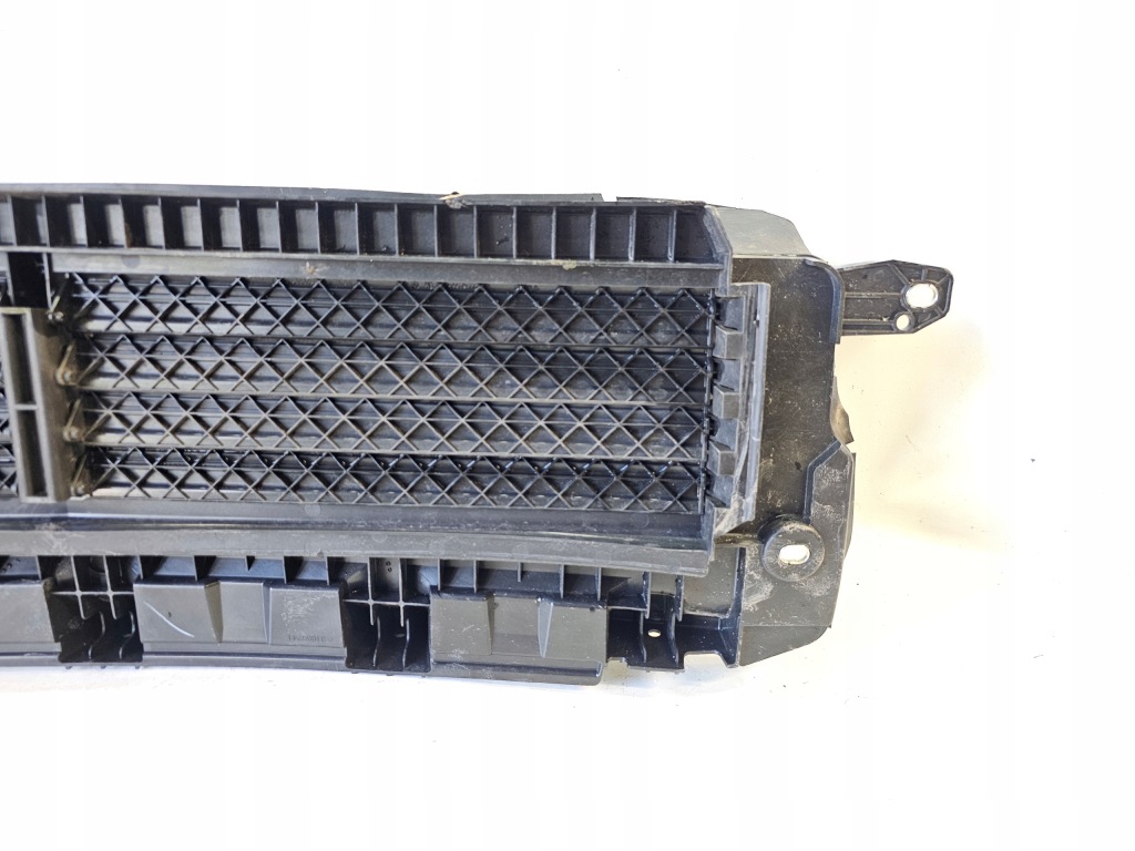 Кермо  повітря шторка жалюзі жалюзі volvo c40 recharge 31655241 Ціна