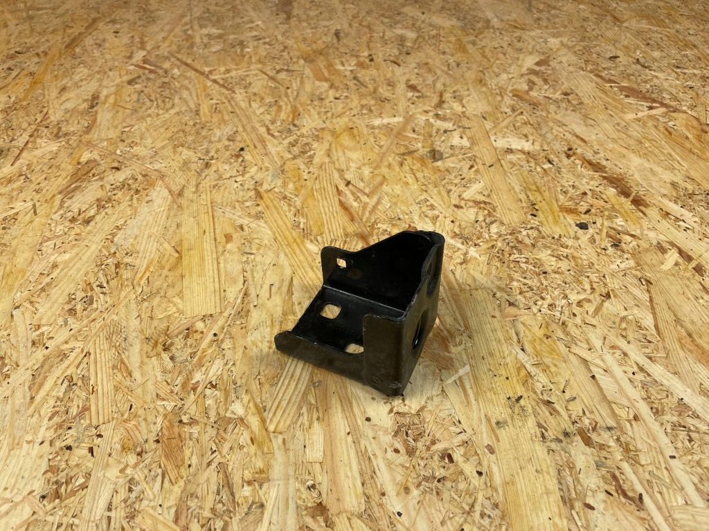 фото №6, Кронштейн кронштейн кронштейн поперечина mercedes w205 w253 a2056261300