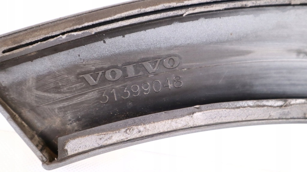 фото №8, Volvo xc90 ii молдинг крила права задня 31399048