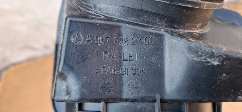 Mercedes sprinter w907 w910 повітрозабірник шланг впускний  повітря a9075282700 Зі Шроту