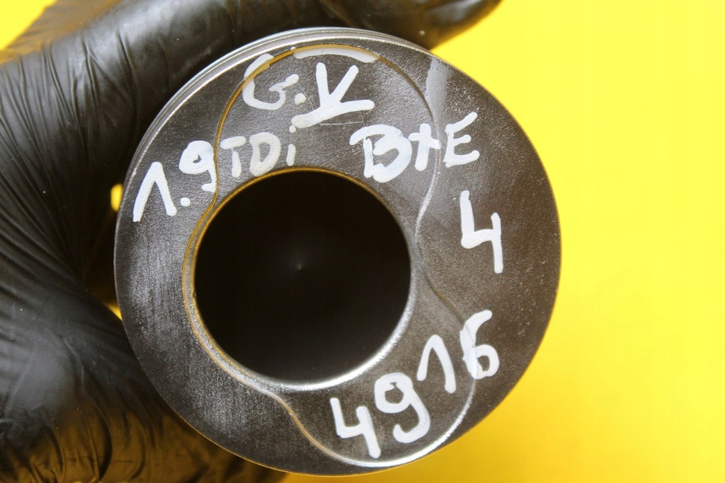 фото №13, Поршень шатун a3 8l a4 b6 golf v 1.9 tdi 038g bxe