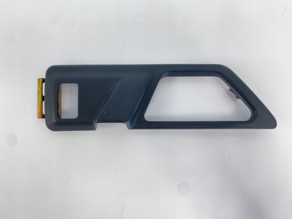 фото №1, Рамка ручка дверь левая задняя elektryc стекло mercedes w124 sedan s124 kombi