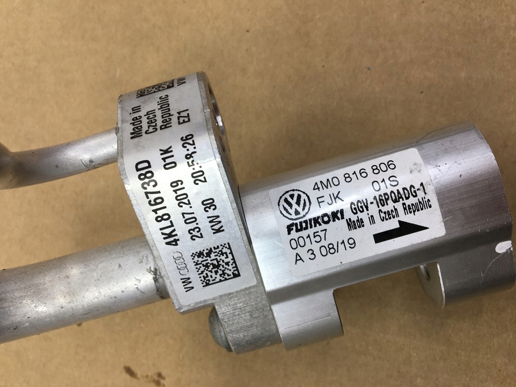 фото №10, Шланг трубка кондиционера audi e-tron 4kl816738d