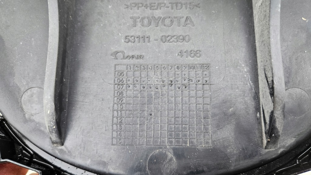 фото №4, Решётка радиатора решётка радиатора toyota auris i 2006-2010 orginał