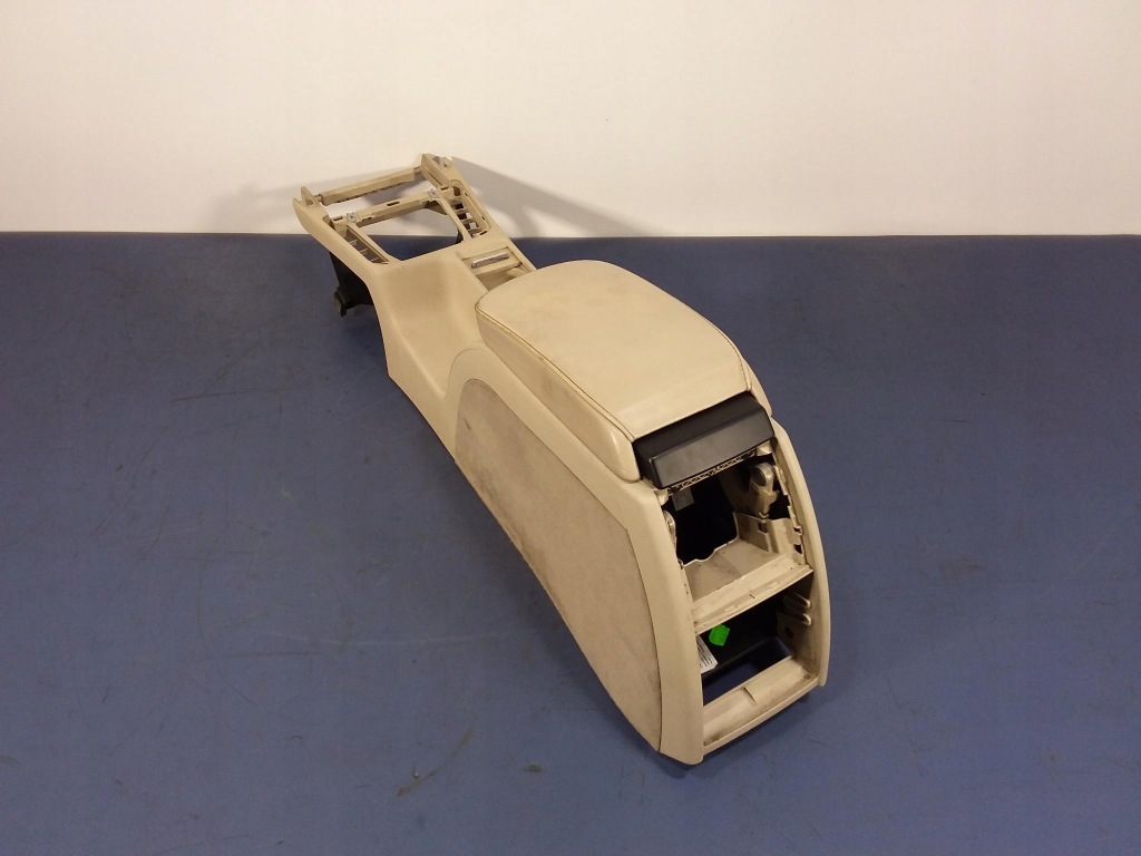 фото №6, Superb ii подлокотник туннель средний 3t0863241d