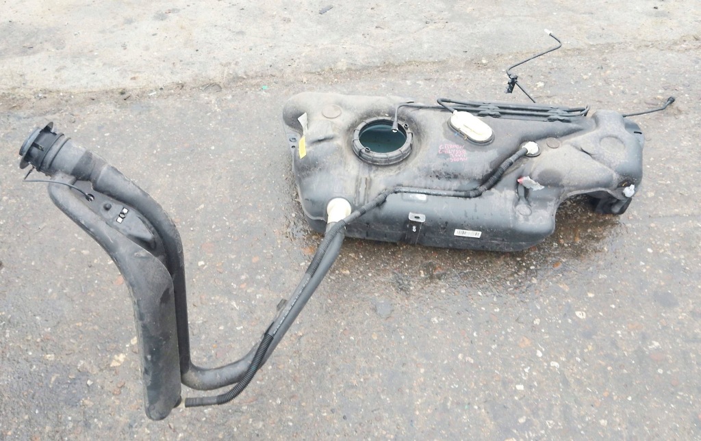 фото №1, Citroen c-elysee 1.6 vti bak бак топлива