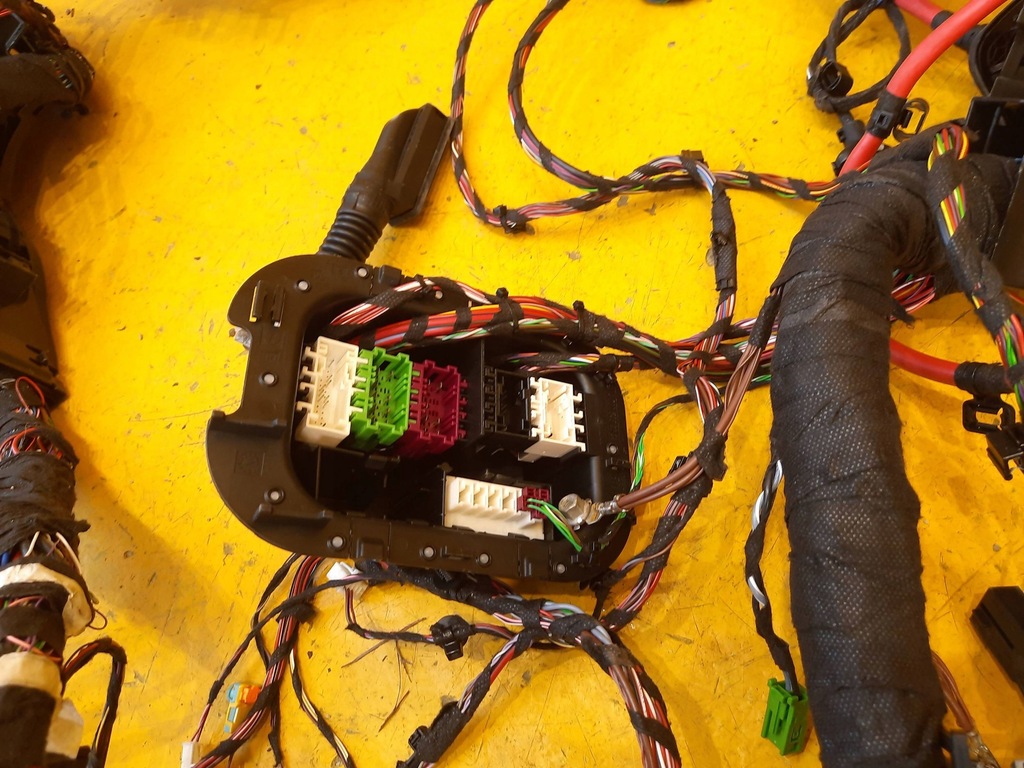 фото №12, Mercedes-benz gle w167 жгут электропроводка салона a1678211000