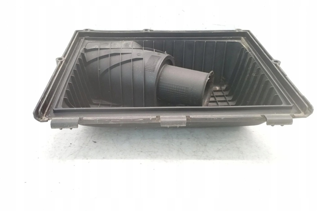 фото №10, Góra часть корпус фильтра воздуха opel vectra c gts 55350912 1.91l дизель