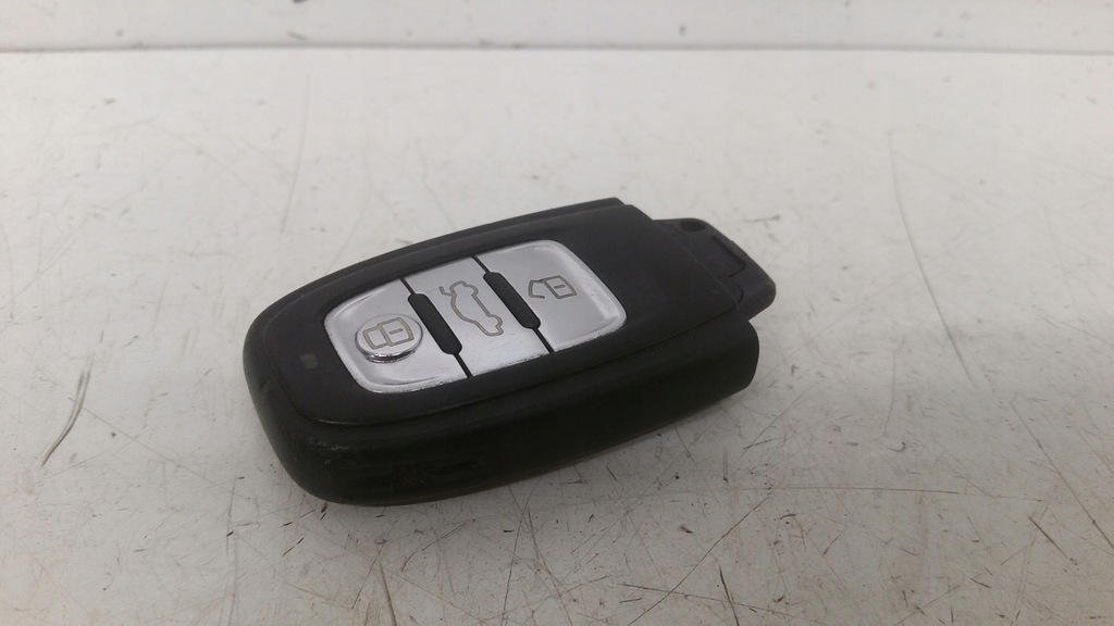 фото №1, Pilot ключ 8t0959754d audi a4 b8