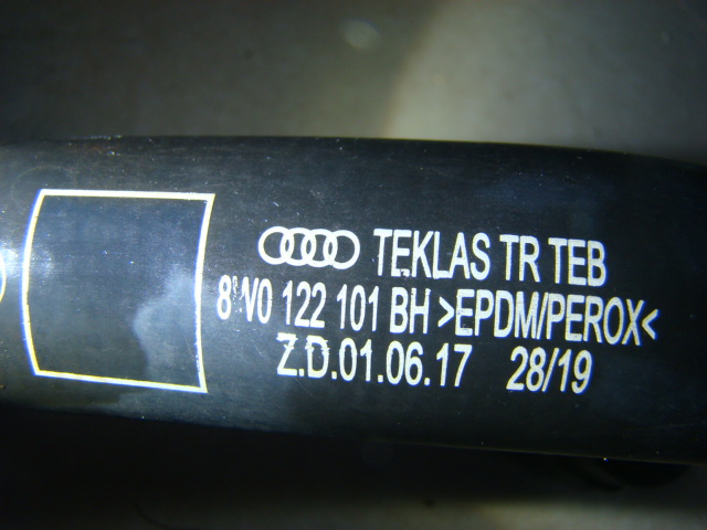 фото №2, Шланг труба wody audi a4 8w0122101bh