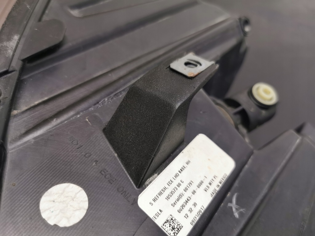 фото №9, Лампа передня права tesla s lift