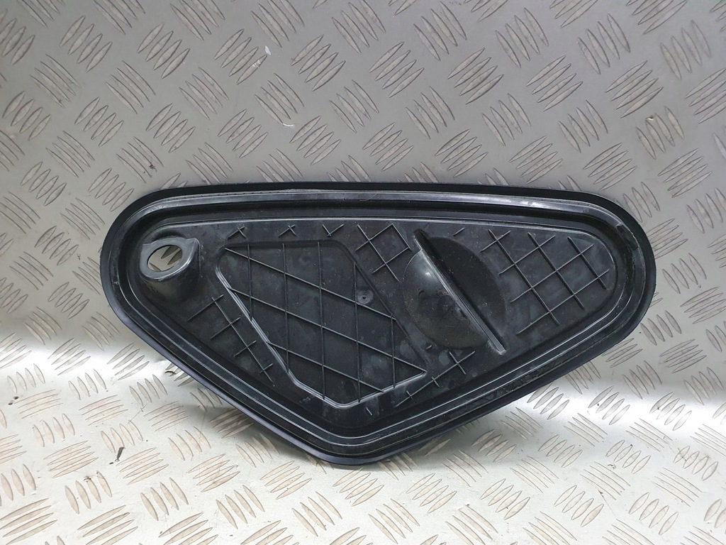 фото №1, Заглушка дверь левый задняя skoda karoq