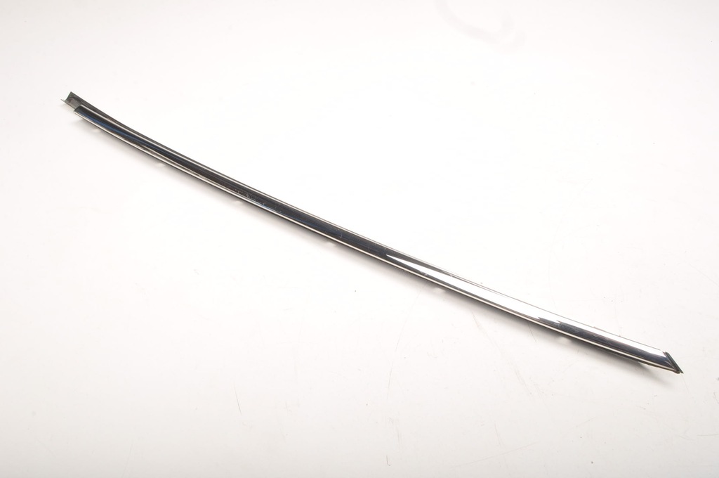 фото №1, Aston martin vantage 4.7 молдинг хромированная