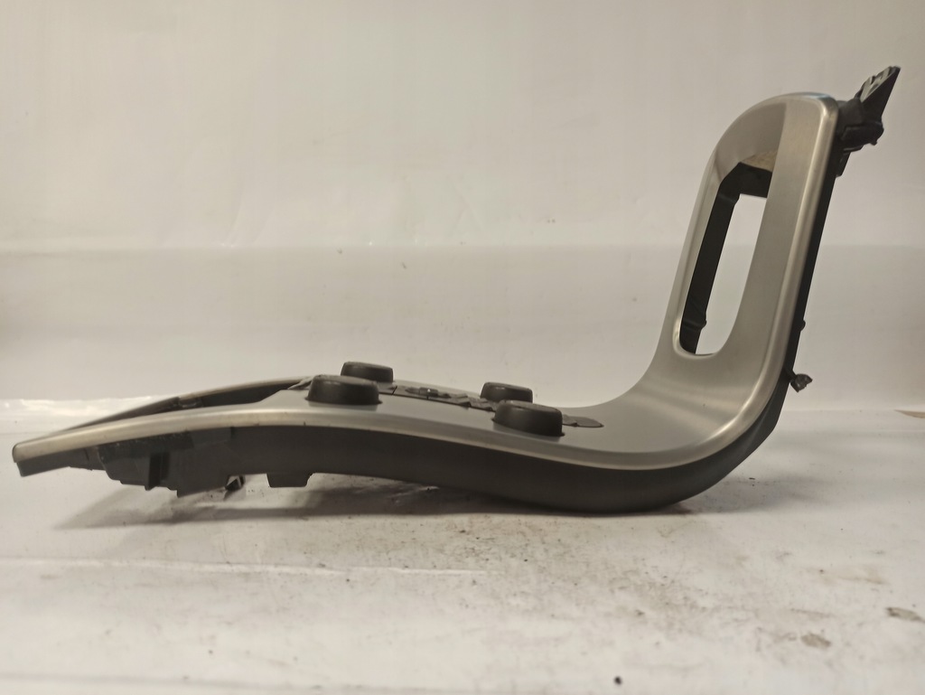 фото №8, Volvo v40 ii панель средний кондиционера рамка обдув 30672565