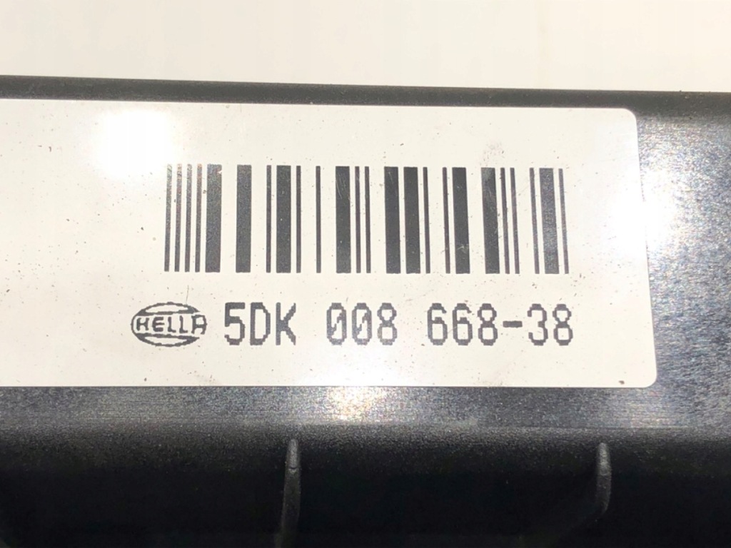 Коробка предохранителей opel zafira b 13206754 minivan 05-15 1.9 120km в Украине