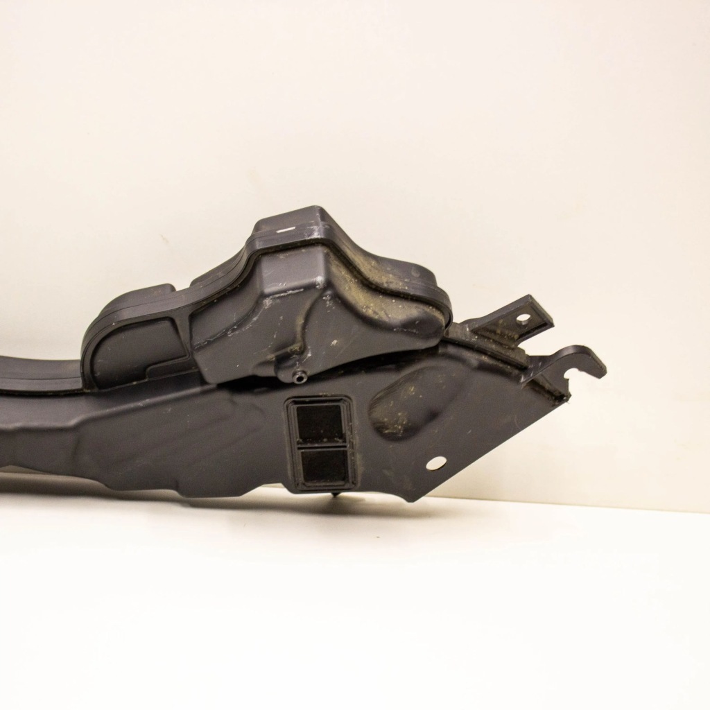 фото №7, Nissan x-trail t32 2019 часть трубы впуска воздуха