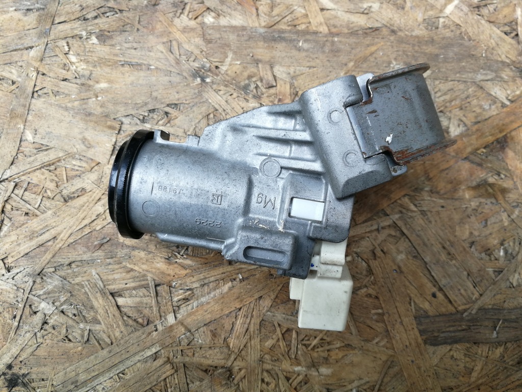 фото №4, Замок запалювання toyota aygo ii 1.0b