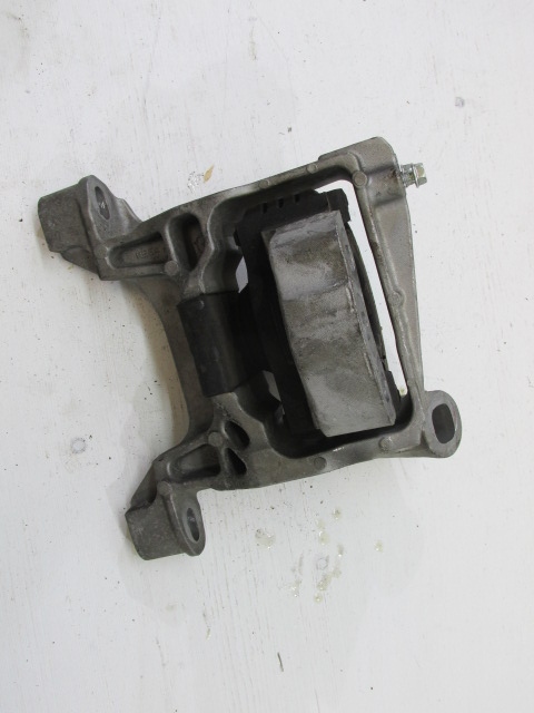 фото №1, Кронштейн подушка двигателя mazda 6 iii gj 2012-