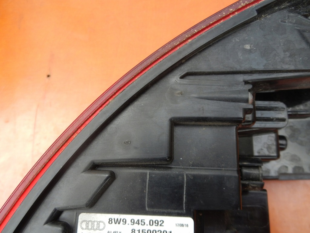 фото №9, Лампа правая задняя audi a4 b9 8w kombi 16r