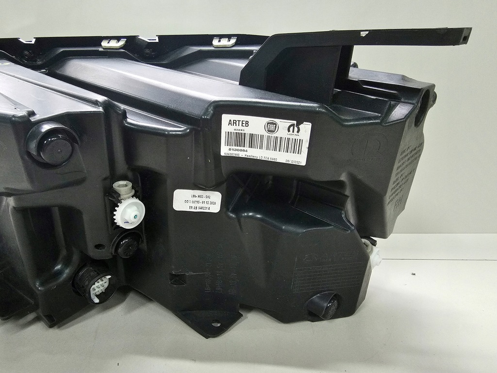 фото №11, Лампа перед передняя правая jeep commander 2 ii full led 534887990 europa