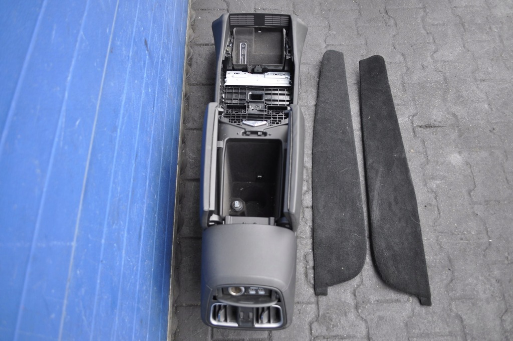 фото №16, Maserati levante sq4 сиденья заднее сиденье обшивки кожа туннель 19r