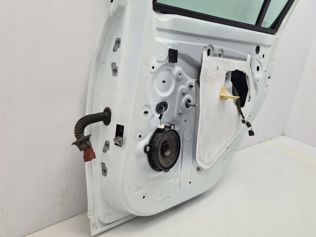 фото №11, Dacia sandero ii двері правий задня dv369