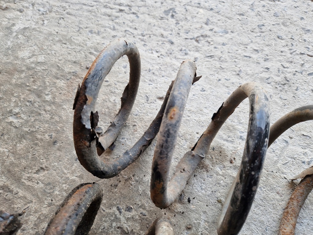 фото №5, Пружина задняя комплект volvo s80 i 2.5 tdi