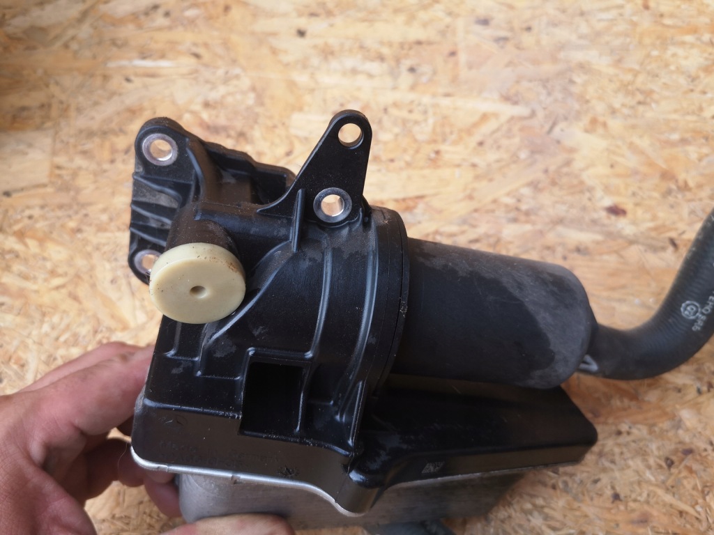 фото №8, Mercedes w247 w177 радіатор коробки передач a2465010501