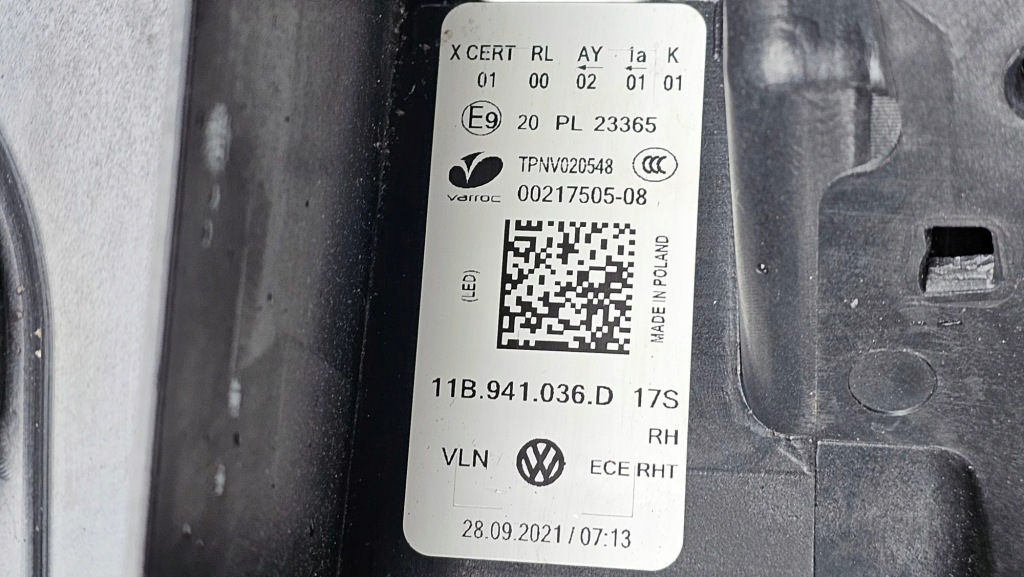 фото №16, Лампа права перед фара led vw id.4 id4 iq light 11b941036d oryg
