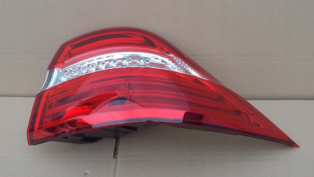 Фара задній правий mercedes ml w166 led в Україні