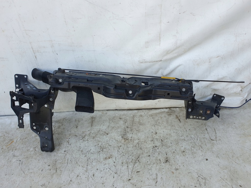 Купити Pas передній opel corsa e