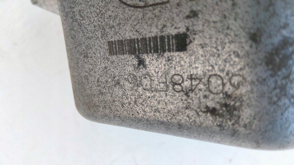 Насос води 3048f061070 Зі Шроту