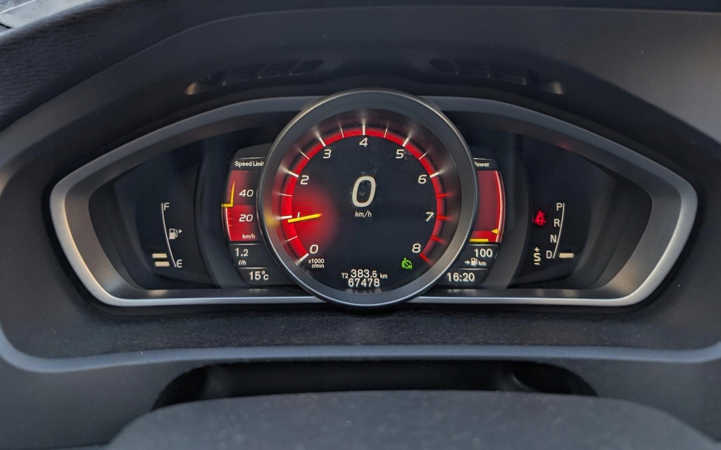 Двигатель комплектный  форсунки турбина volvo v40 2 рестайлинг  1.5 t turbo b4154t5 Недорого