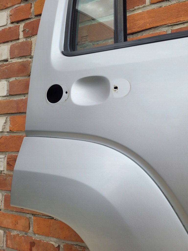 фото №11, Jeep cherokee kk 07-12 дверь правый задняя ładne