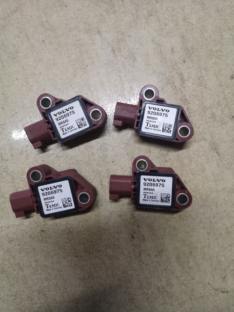 фото №1, Датчик удара 9206975 volvo s40 ii 2004