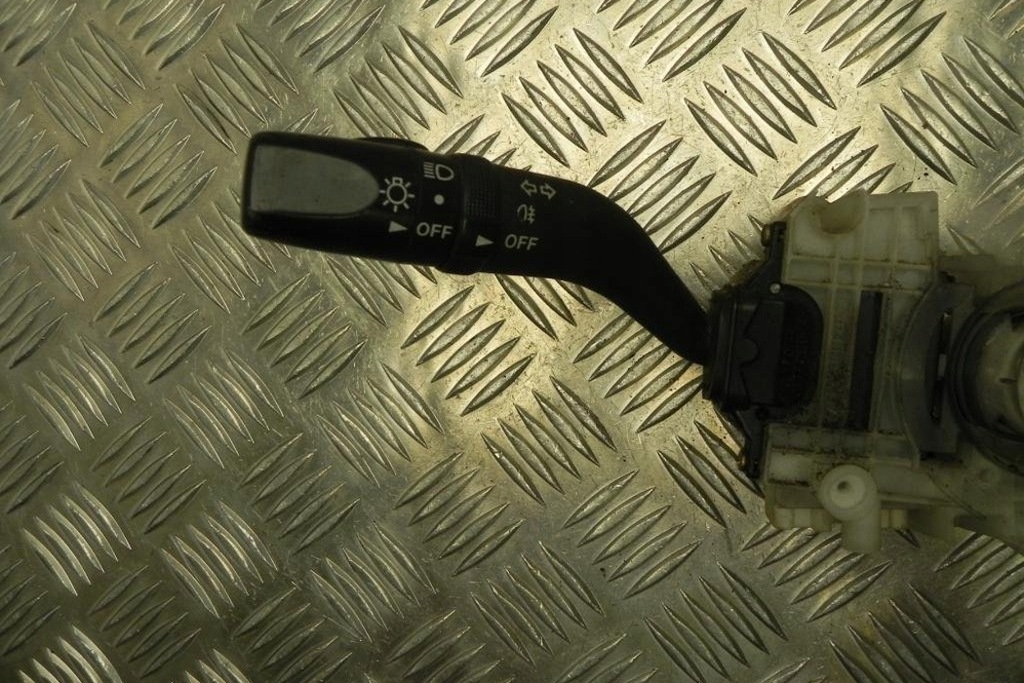 фото №1, Переключатели mazda 6 хэтчбек gg 17d325 2007