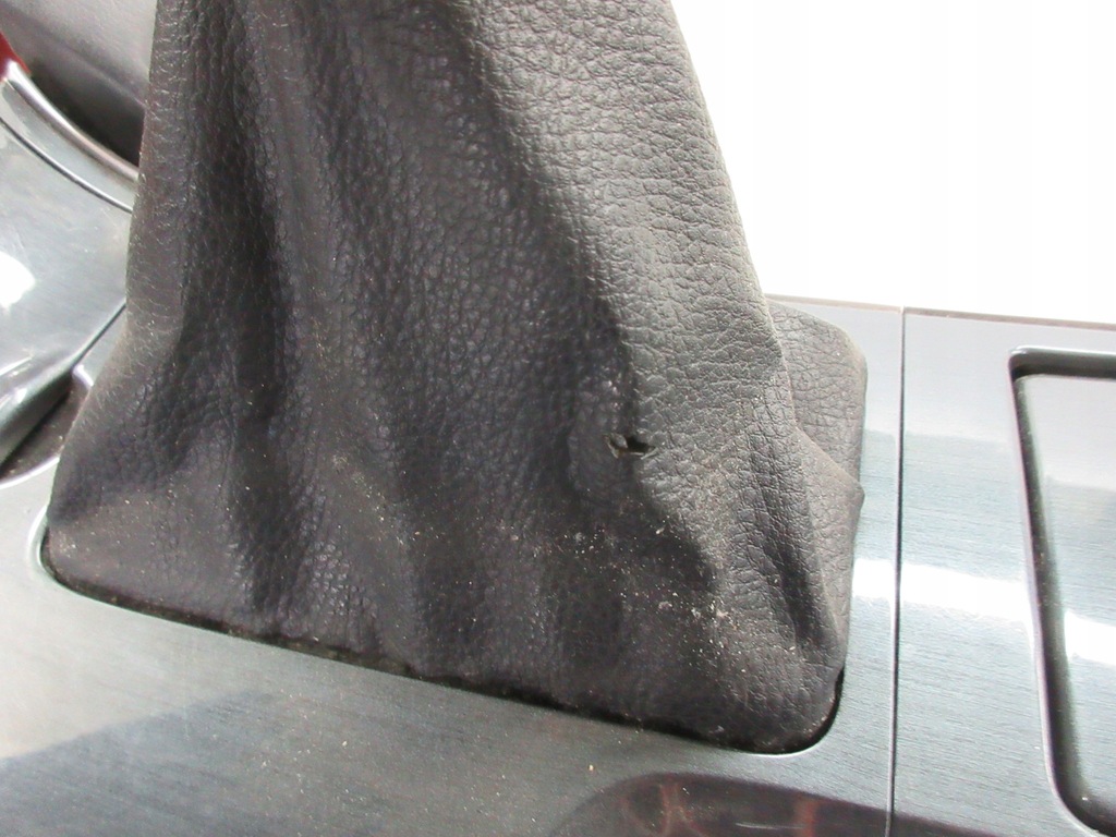 фото №8, Mazda 6 i gg туннель подлокотник kuda pod телефон