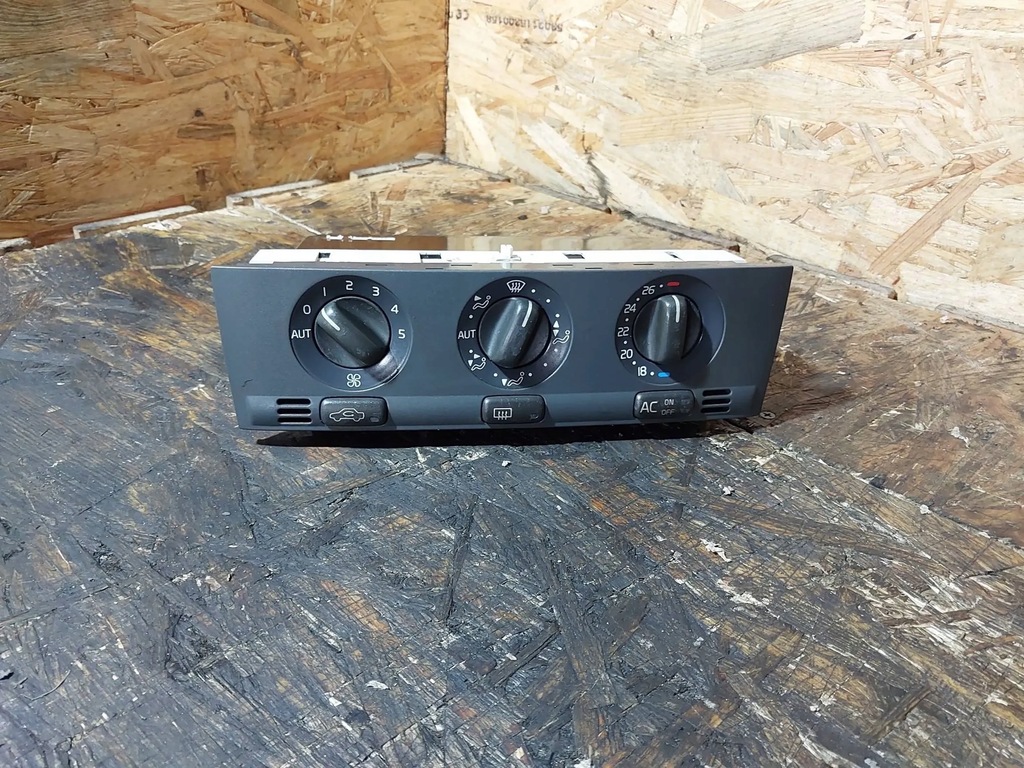 фото №10, Панель обдув кондиционера volvo v40 s40 612657