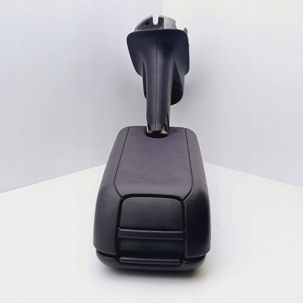 Подлокотник кожаный кронштейн на кружка mercedes benz w168 a1686830214 nr19 в Украине