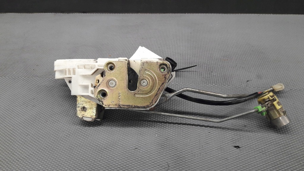 фото №6, Замок дверь правый перед mitsubishi pajero iii