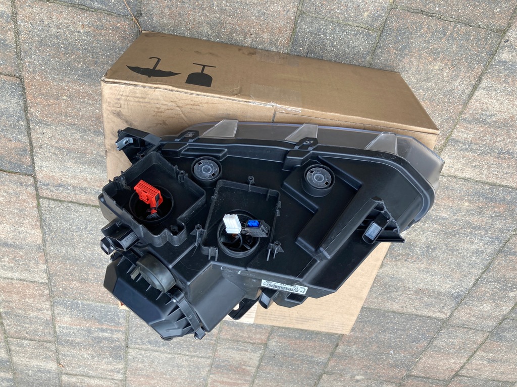 фото №6, Vw amarok лампа права ксенон led 2h1941016a