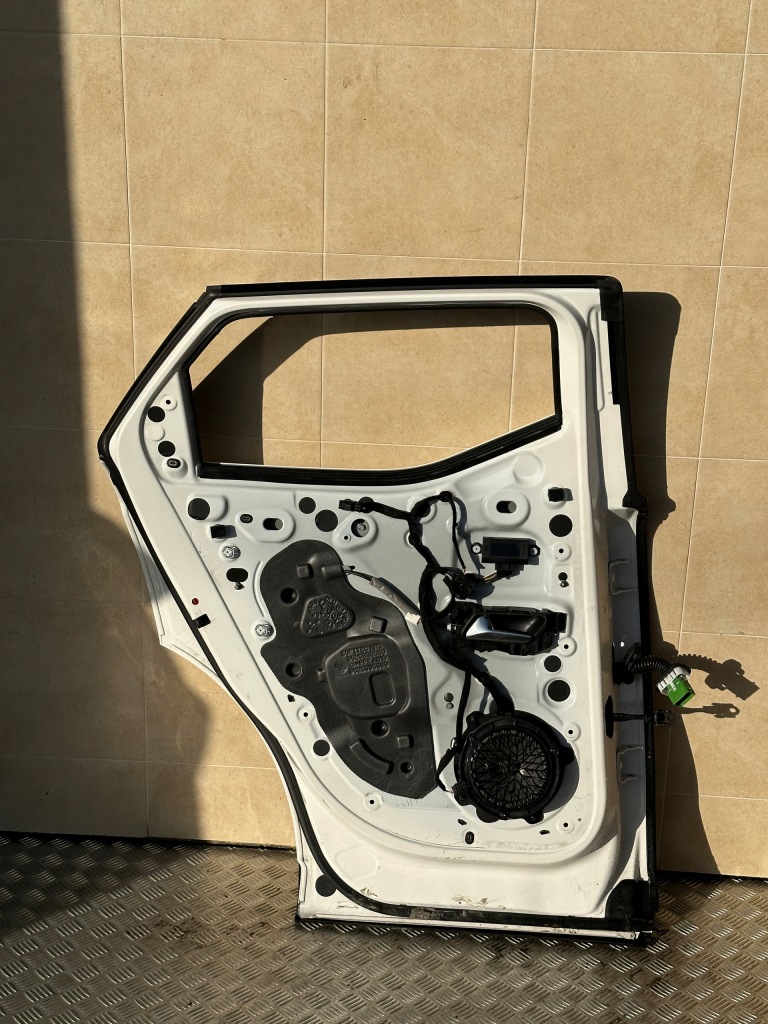 фото №4, Дверь левая citroen ds3 crossback 2019 rok