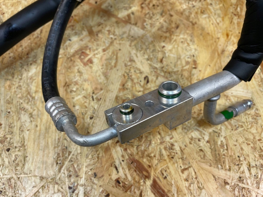 Пабтрубок  трубка шланг кондиционера mg hs i 10947738 10823204 544601560 Недорого