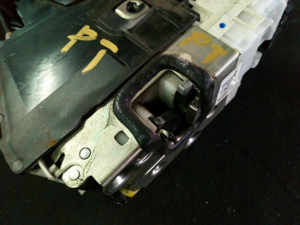 Купить Mercedes ml w164 gl r w251 замок дверь