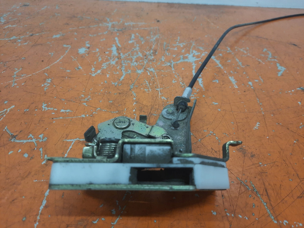 фото №6, Toyota previa ii 2.0 d-4d 01-04 замок дверь задняя левый задние сдвижные 1c0