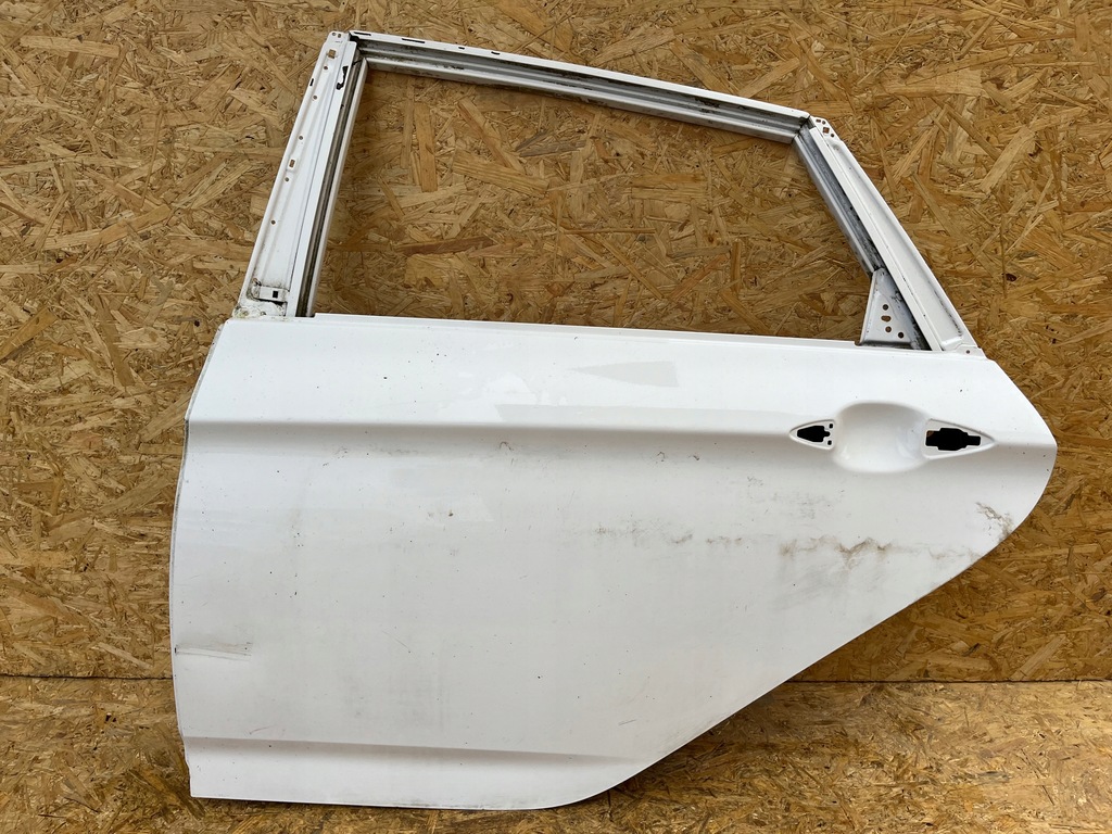 фото №1, Hyundai i40 i-40 kombi дверь задние задняя левая