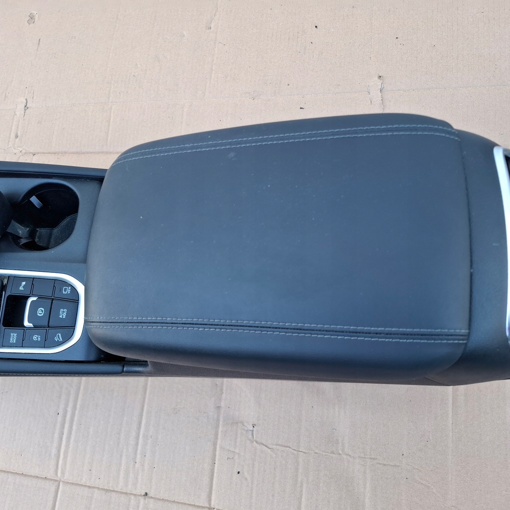 фото №8, Hyundai santa fe iv 4 18- підлокітник тунель панель декори зарядний пристрій