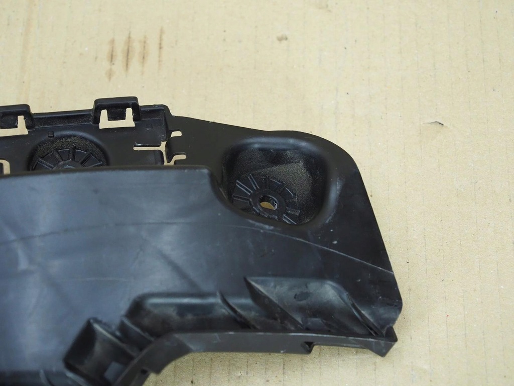 фото №7, Напрямна бампера лівий задня skoda octavia iv 5e7807377