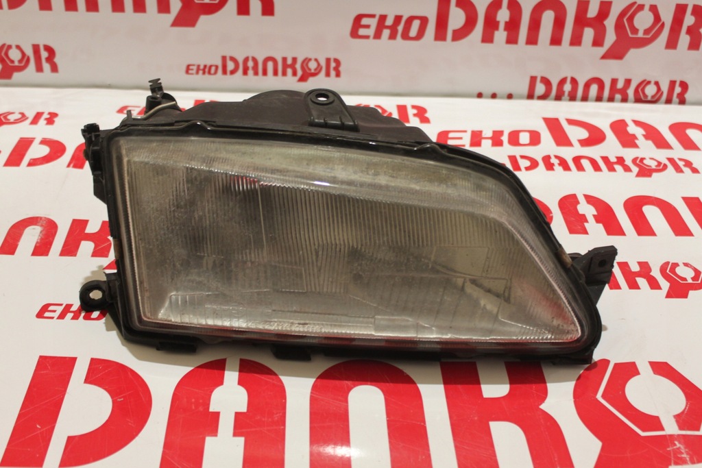фото №1, Peugeot 306 - лампа перед правая