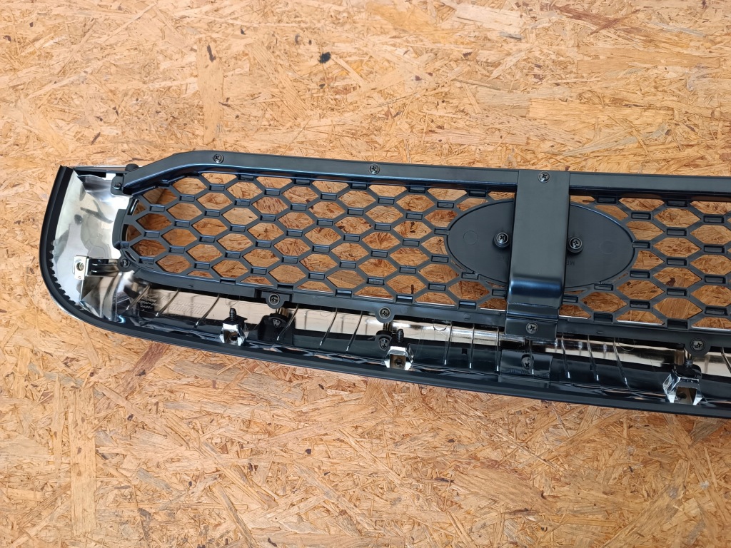 Решётка решётка радиатора решётка  бампера перед 86350-26902 0838026110 hyundai santa fe в Украине